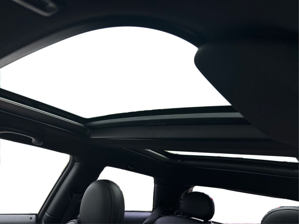 2022 MINI John Cooper Works Base