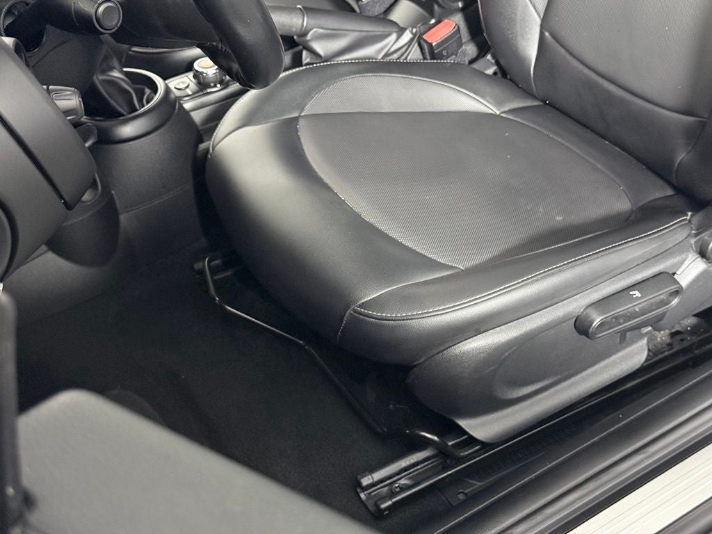 2017 MINI Cooper Base