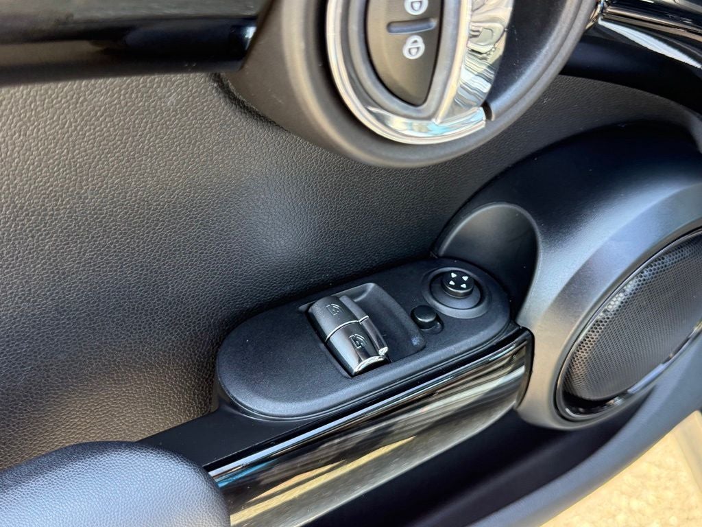 2017 MINI Cooper S Base