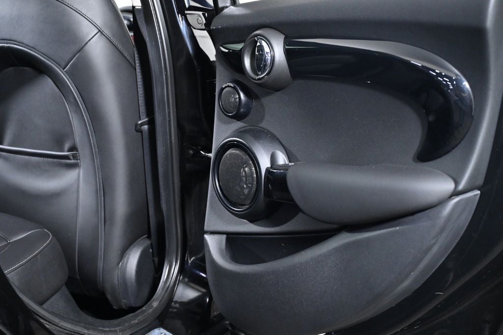 2015 MINI Cooper Base