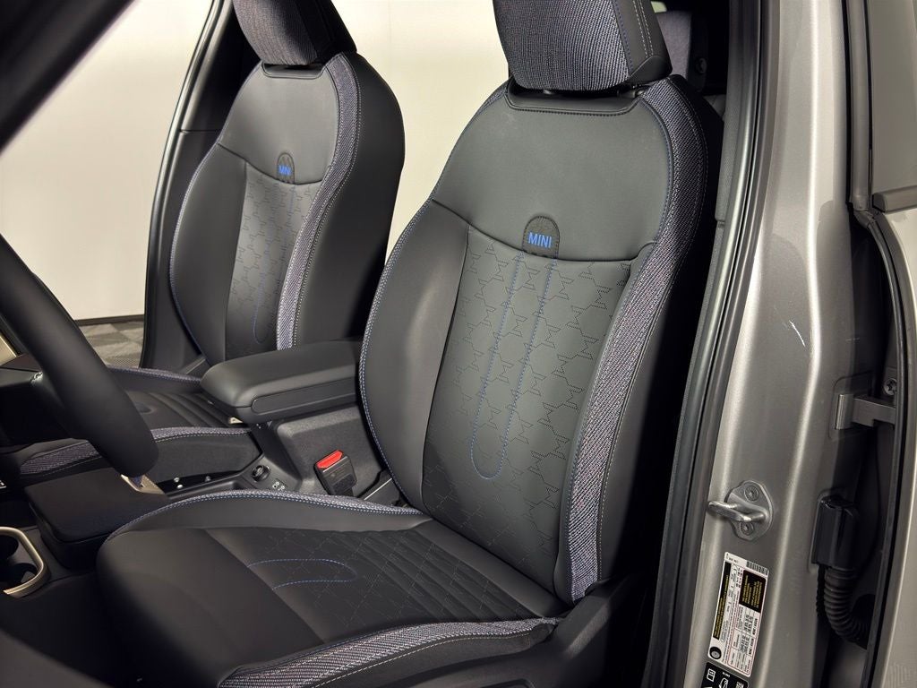 2025 MINI Cooper S Countryman Iconic