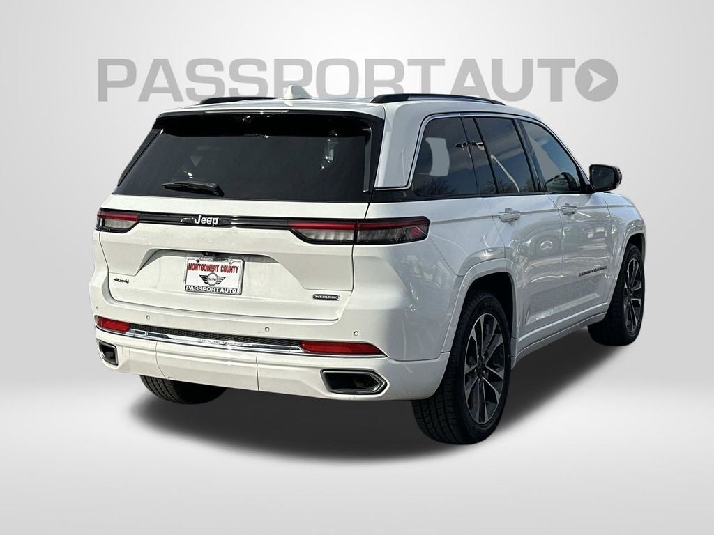 2022 Jeep Grand Cherokee Overland 4WD