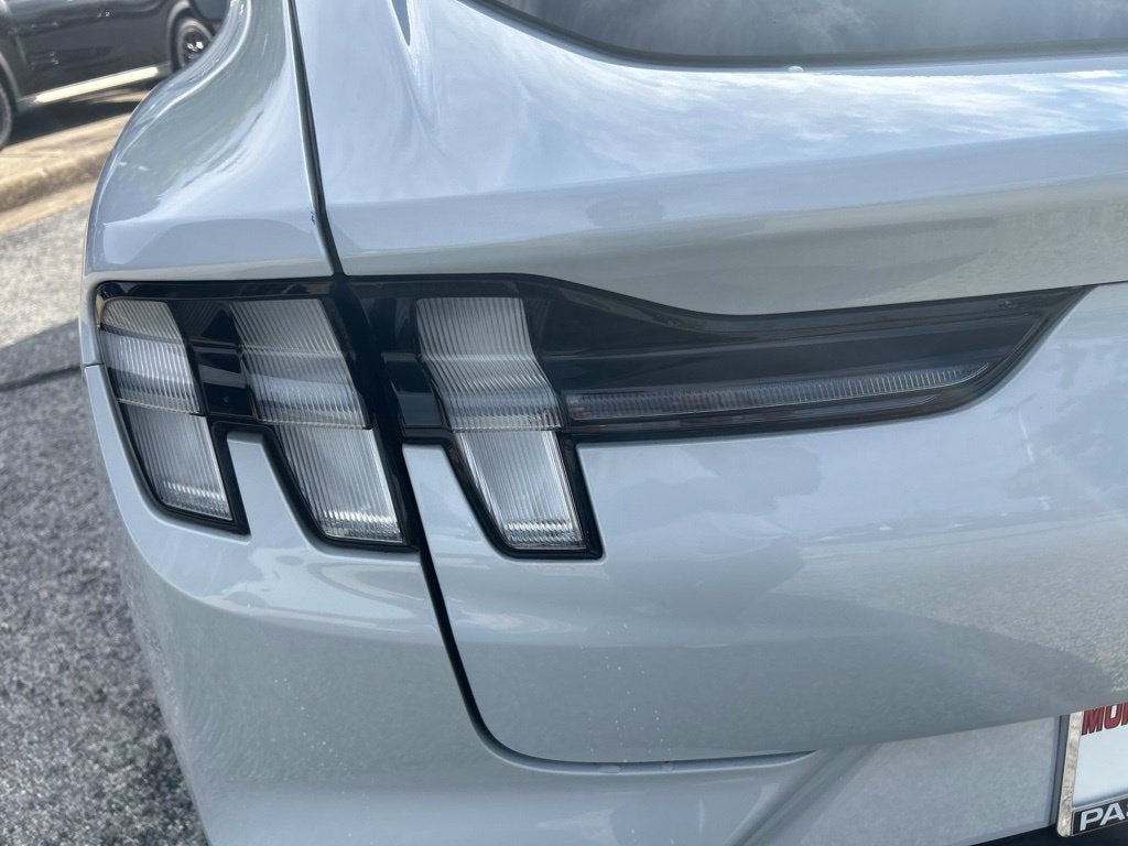 2022 Ford Mustang Mach-E Select