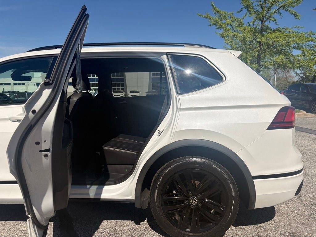 2022 Volkswagen Tiguan 2.0T SE R-Line Black AWD