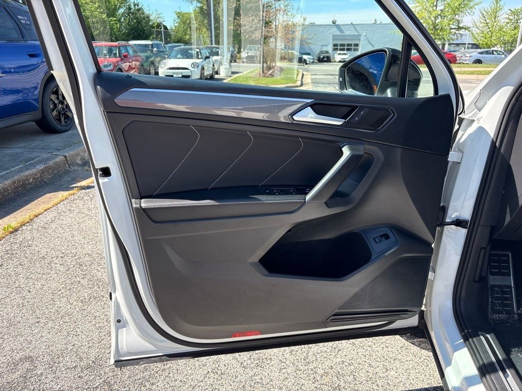 2022 Volkswagen Tiguan 2.0T SE R-Line Black AWD