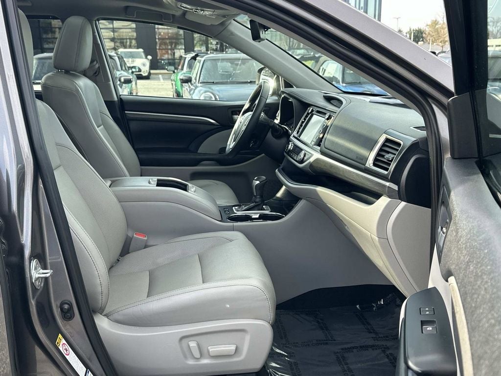 2019 Toyota Highlander Limited Platinum AWD