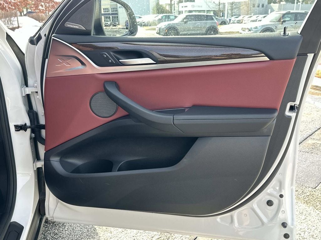 2023 BMW X4 xDrive30i AWD