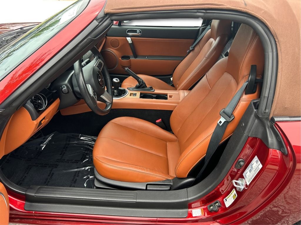 2006 Mazda Mazda Miata Grand Touring Convertible