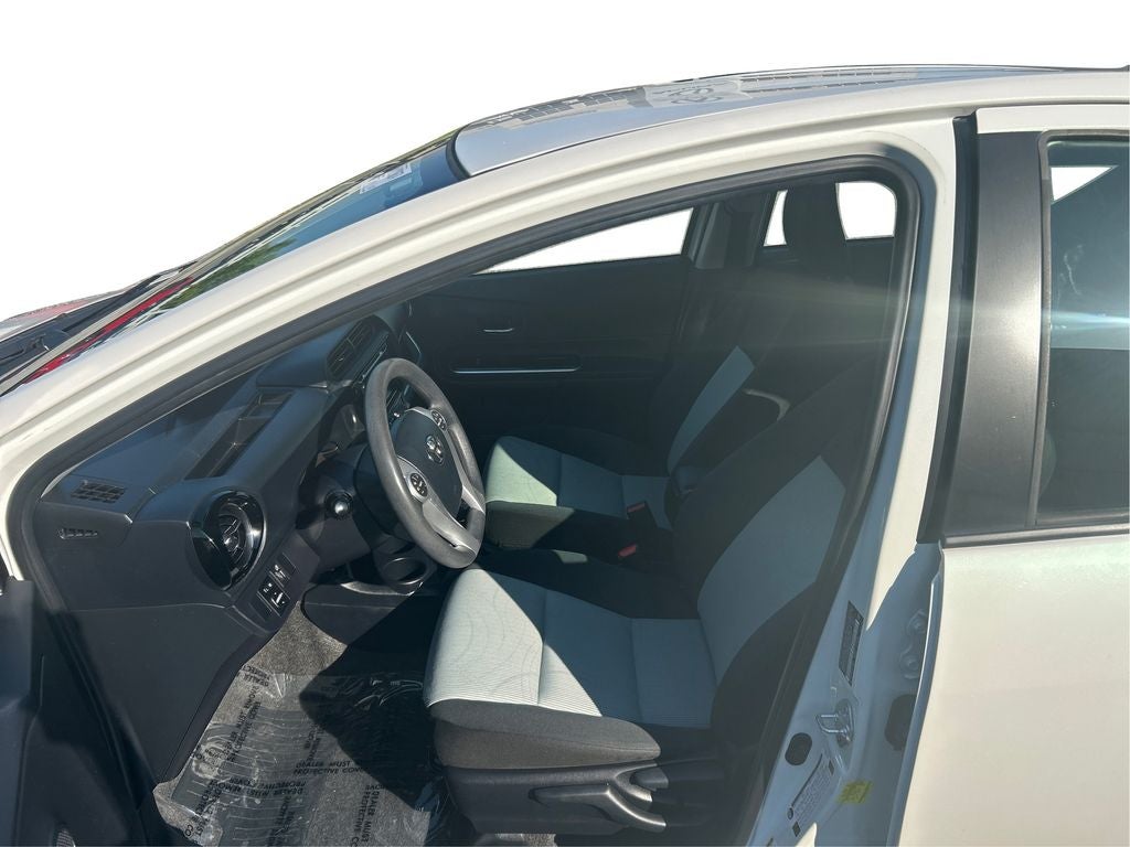 2016 Toyota Prius c Two
