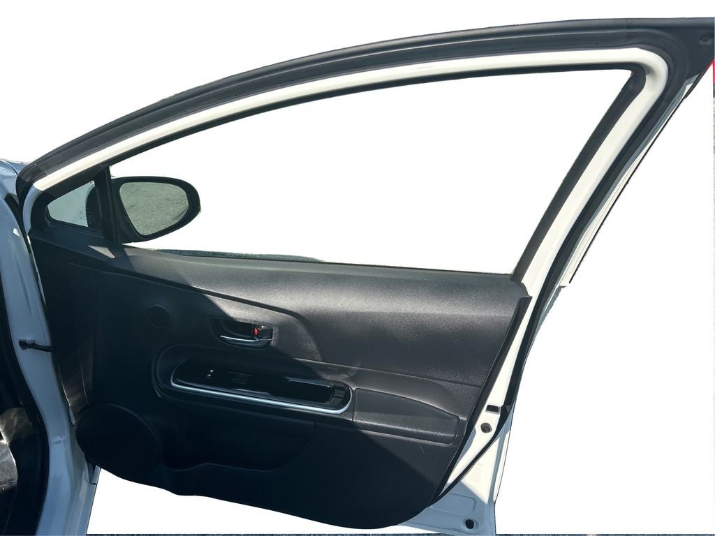 2016 Toyota Prius c Two