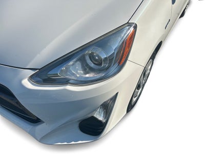 2016 Toyota Prius c Two