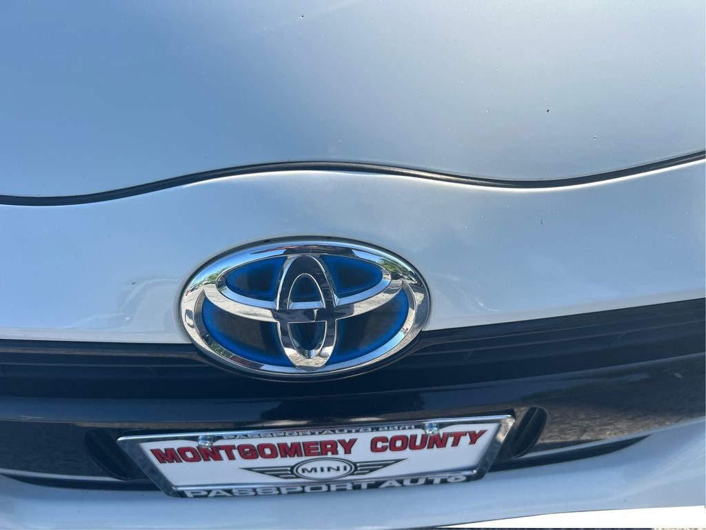 2016 Toyota Prius c Two