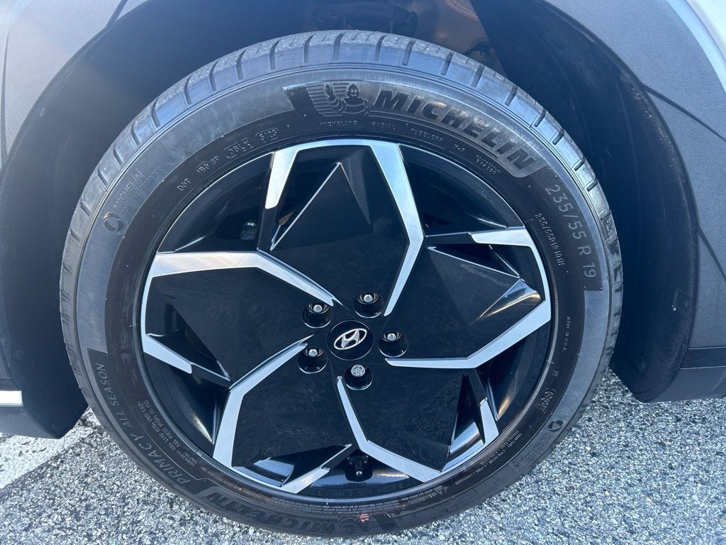 2024 Hyundai IONIQ 5 SE Standard Range