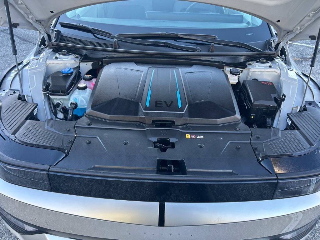 2024 Hyundai IONIQ 5 SE Standard Range