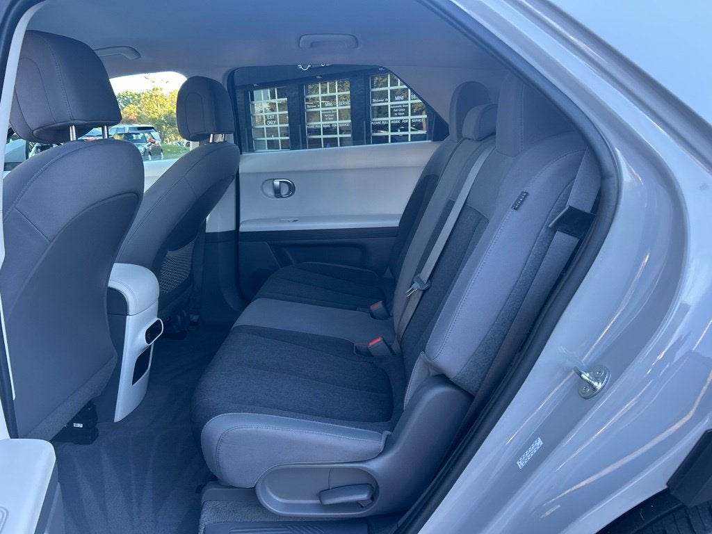 2024 Hyundai IONIQ 5 SE Standard Range