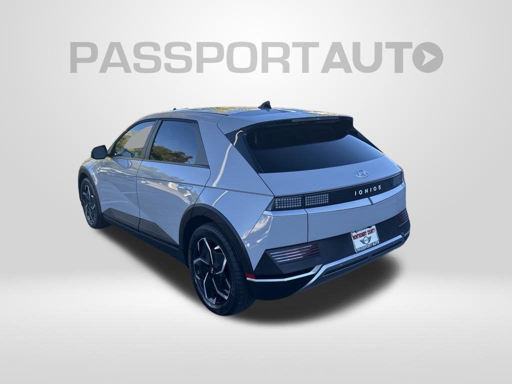 2024 Hyundai IONIQ 5 SE Standard Range