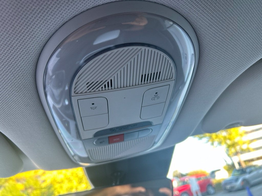 2024 Hyundai IONIQ 5 SE Standard Range