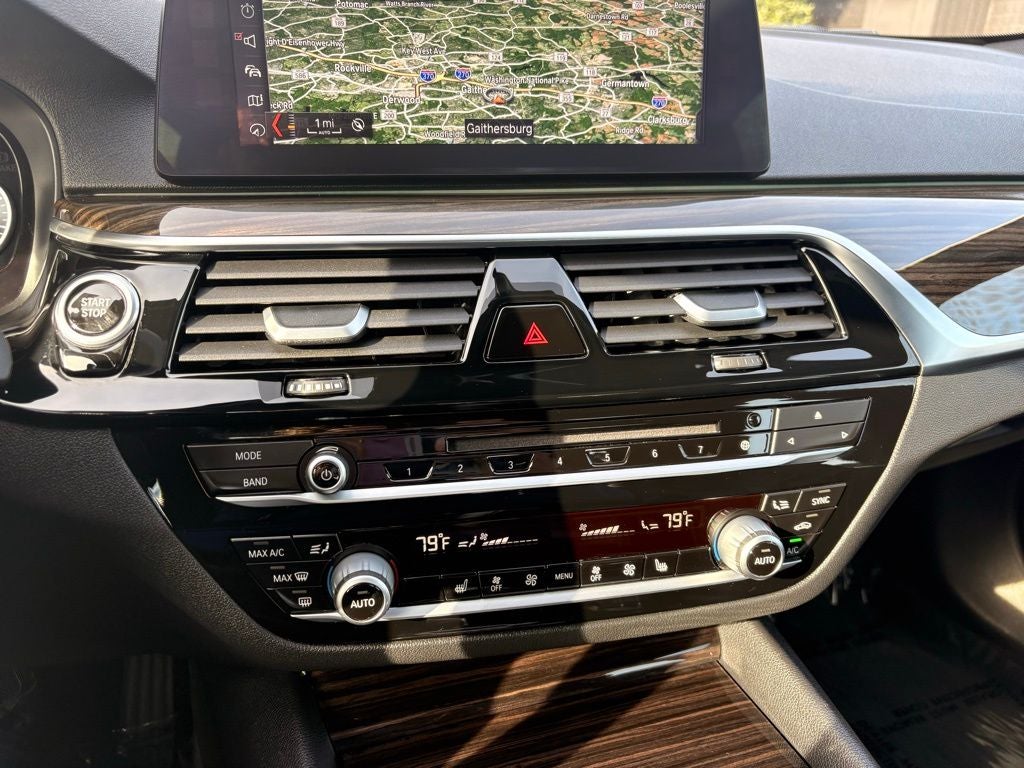 2018 BMW 5 Series 530e xDrive iPerformance AWD