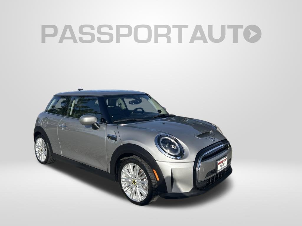2024 MINI Cooper SE Electric Signature Hardtop 2 Door
