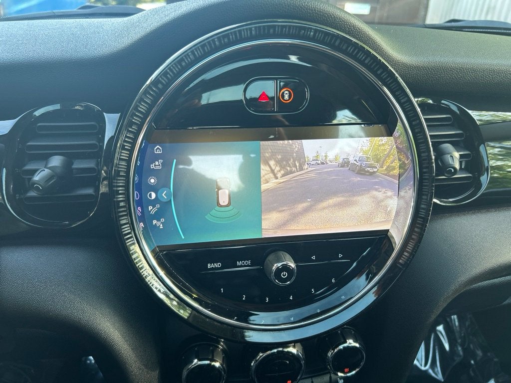 2024 MINI Cooper SE Electric Signature