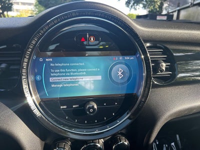 2024 MINI Cooper SE Electric Signature
