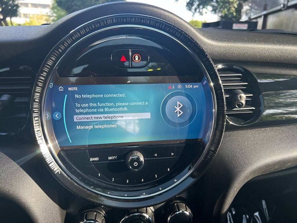 2024 MINI Cooper SE Electric Signature