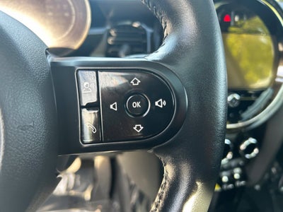 2024 MINI Cooper SE Electric Signature