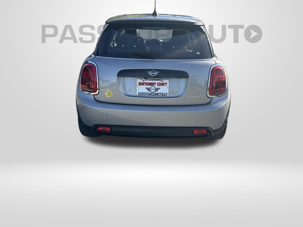 2024 MINI Cooper SE Electric Signature
