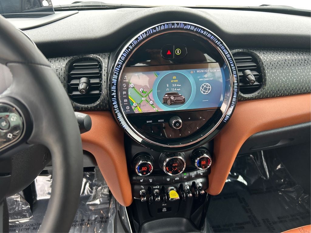 2024 MINI Cooper SE Electric Iconic