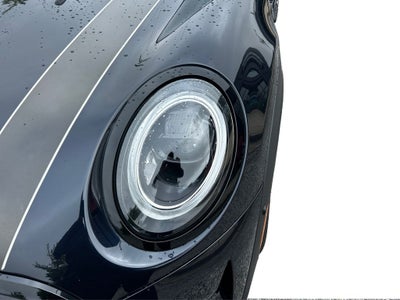 2024 MINI Cooper SE Electric Iconic