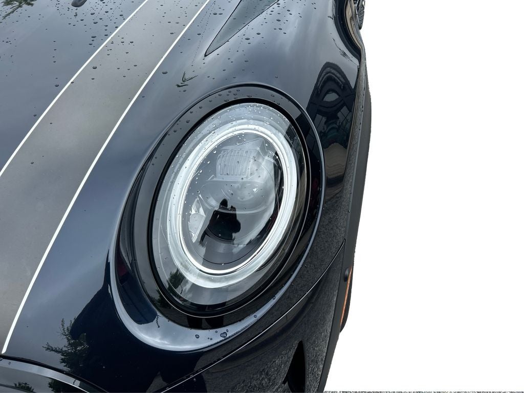 2024 MINI Cooper SE Electric Iconic