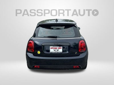2024 MINI Cooper SE Electric Iconic