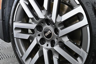 2025 MINI 2 Door Cooper Signature Plus