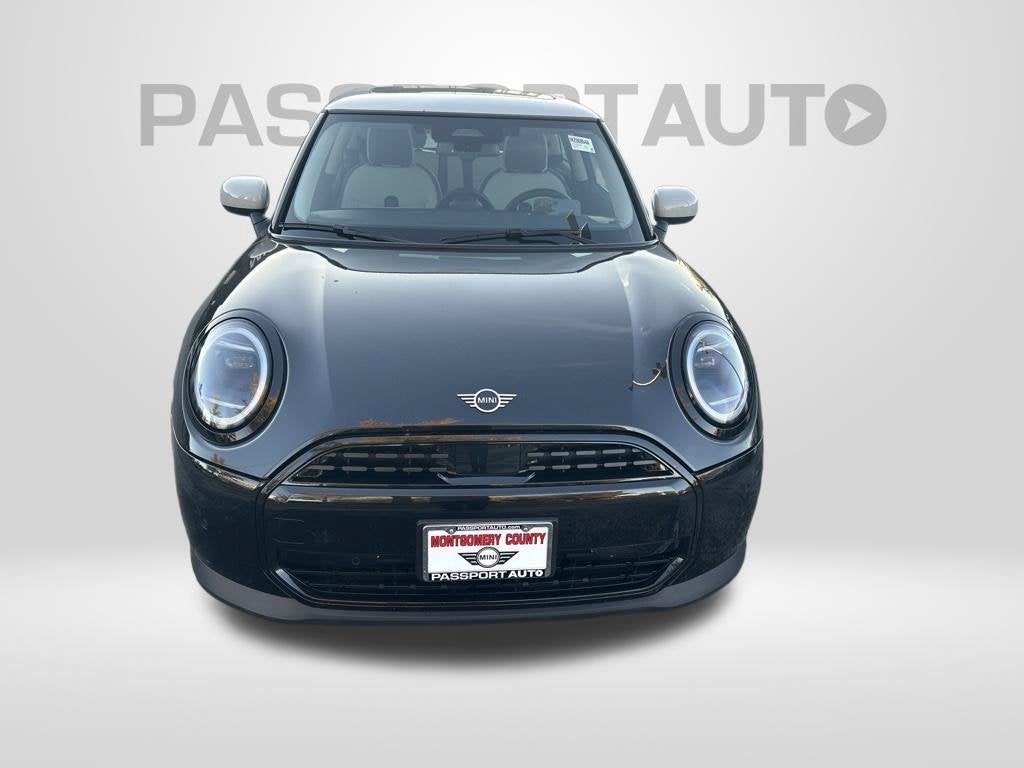 2025 MINI Cooper Signature Plus Hardtop 2 Door