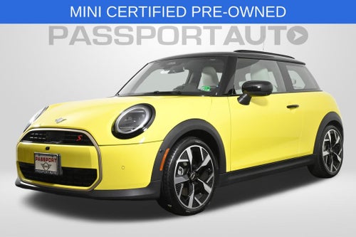 2025 MINI 2 Door Cooper Iconic