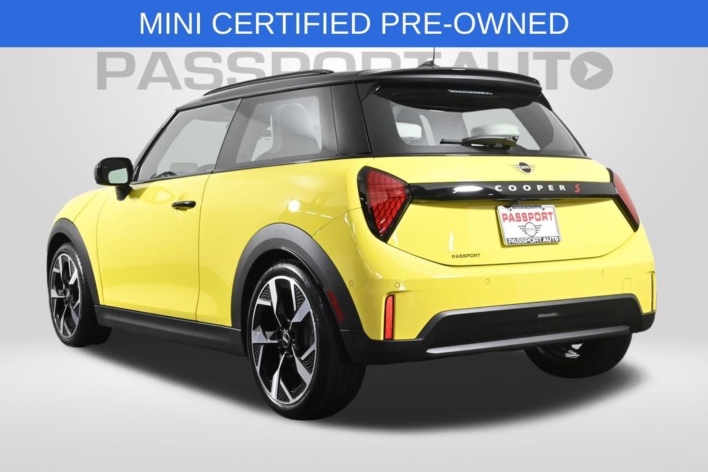 2025 MINI 2 Door Cooper Iconic