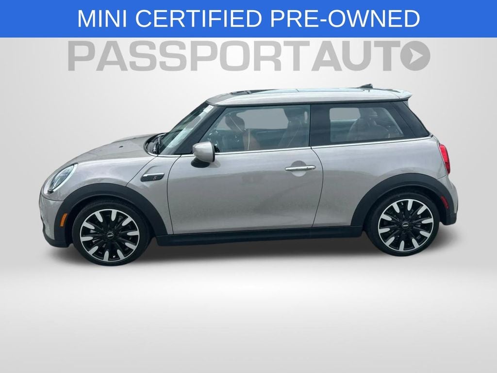 2024 MINI Cooper S Iconic