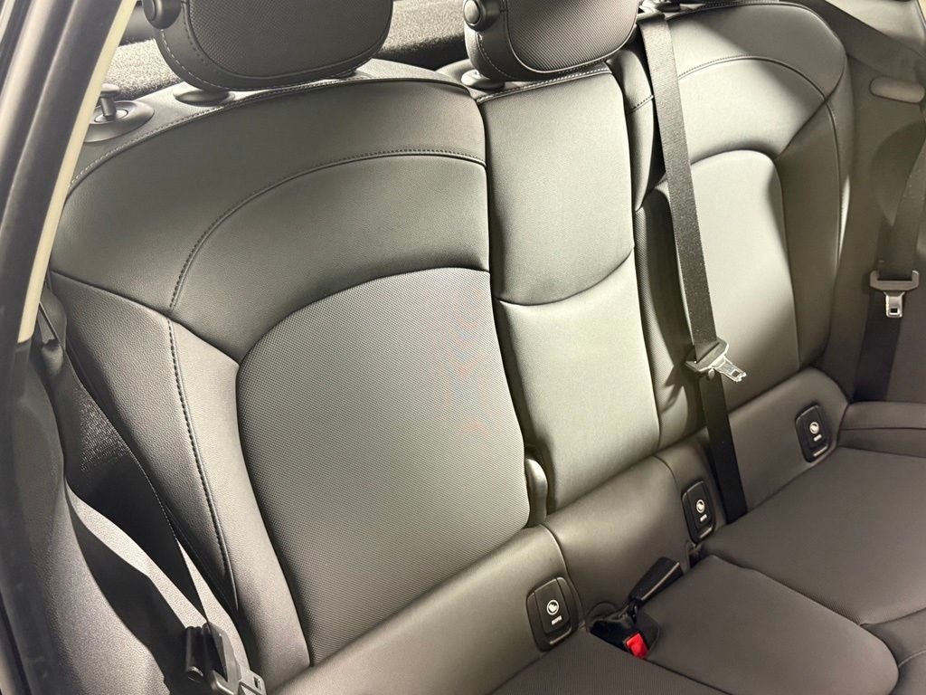 2024 MINI Cooper S Signature Hardtop 4 Door