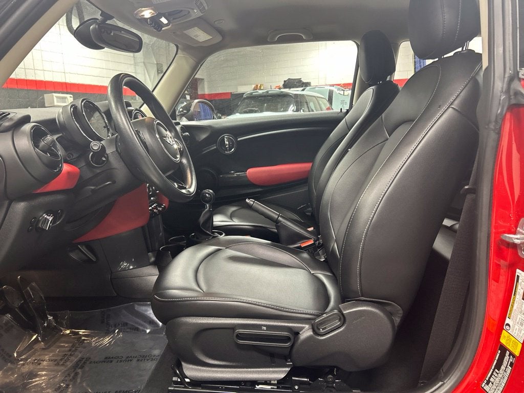 2017 MINI Cooper Base Hardtop 2 Door