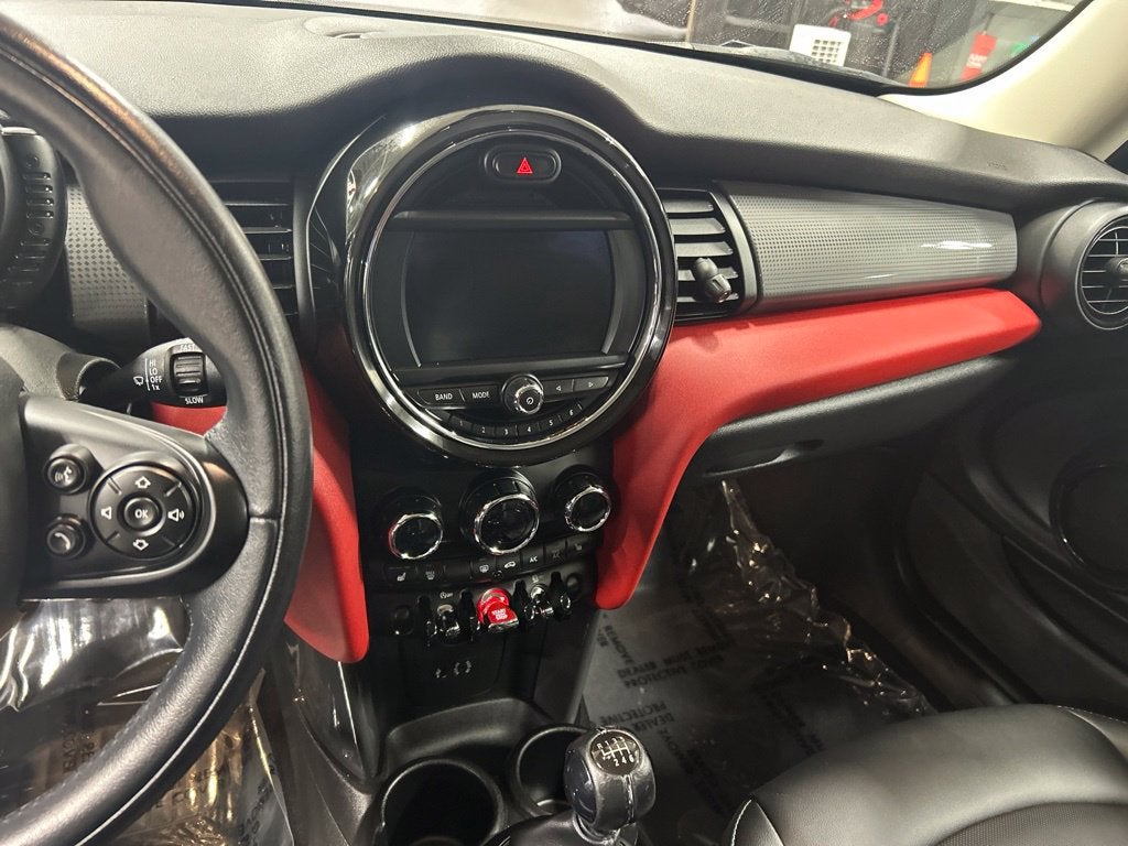2017 MINI Cooper Base Hardtop 2 Door