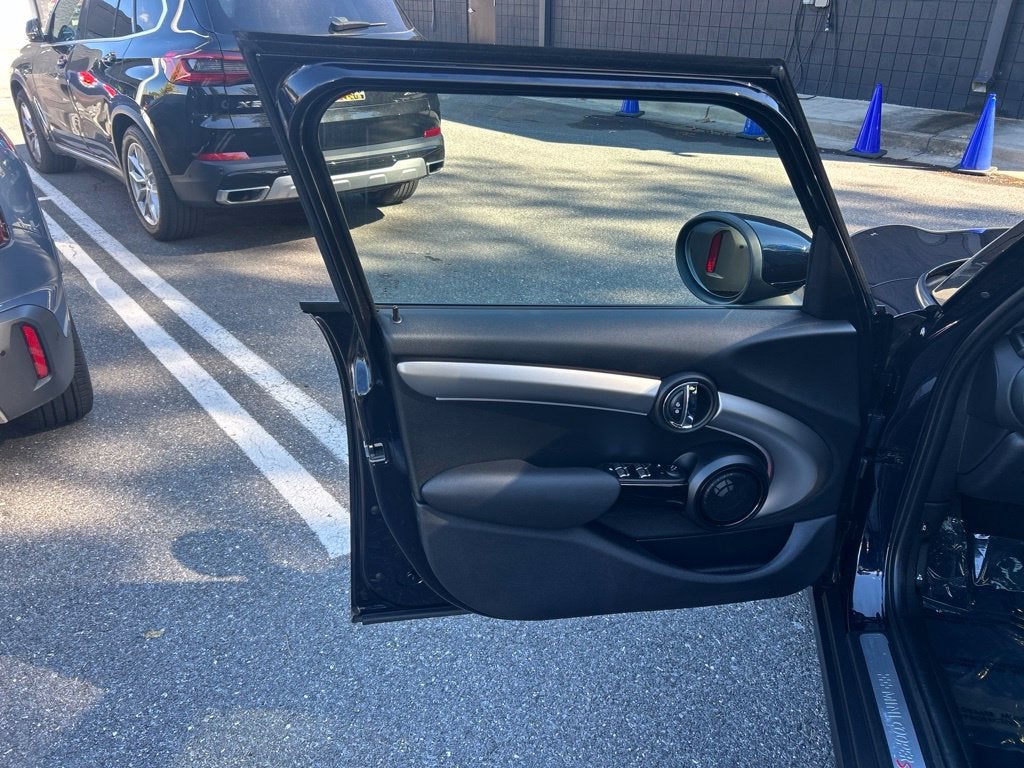 2021 MINI Cooper S Iconic