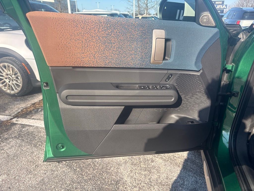 2026 MINI Cooper S Countryman Signature Plus Trim ALL4