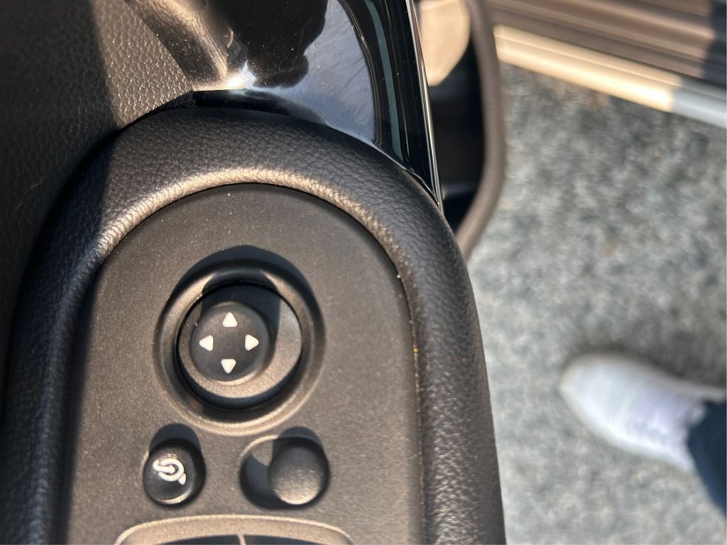 2019 MINI Cooper S E Countryman Signature
