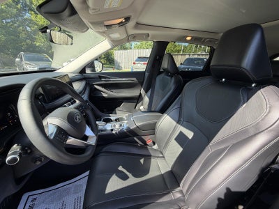 2023 INFINITI QX60 LUXE