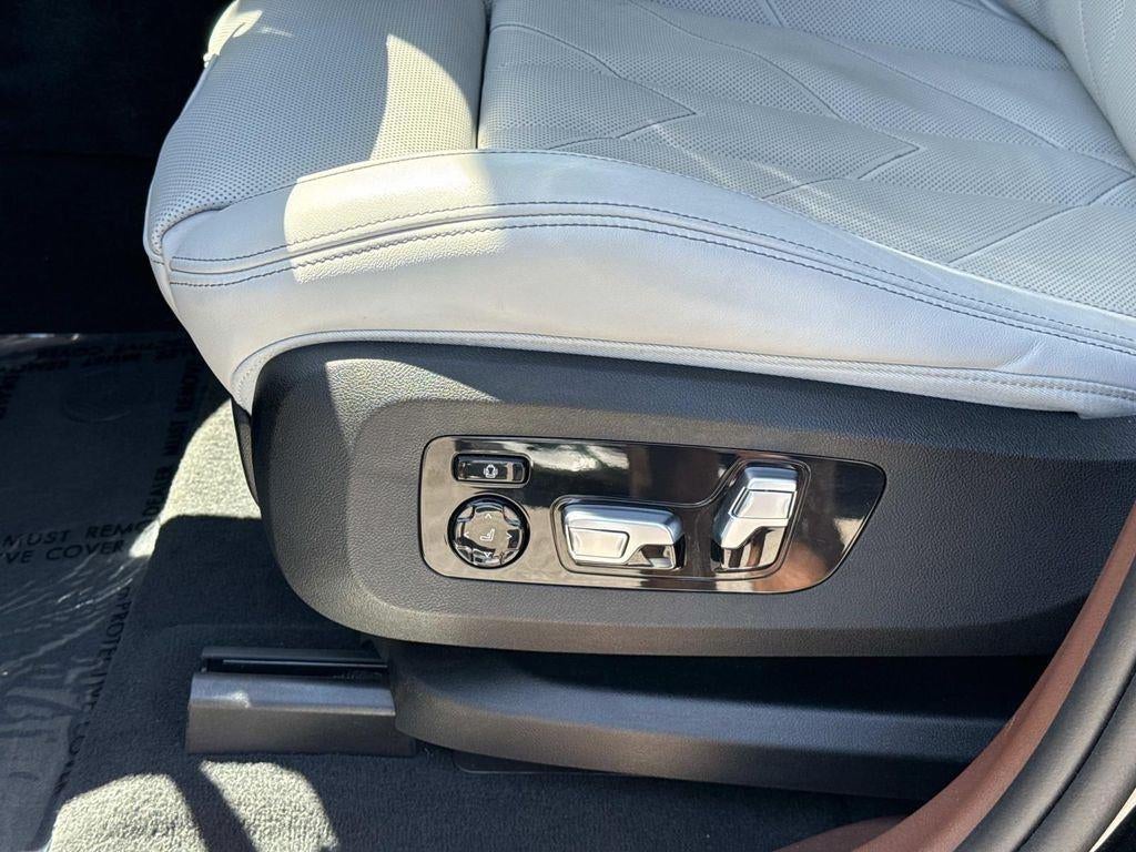 2023 BMW XM Base