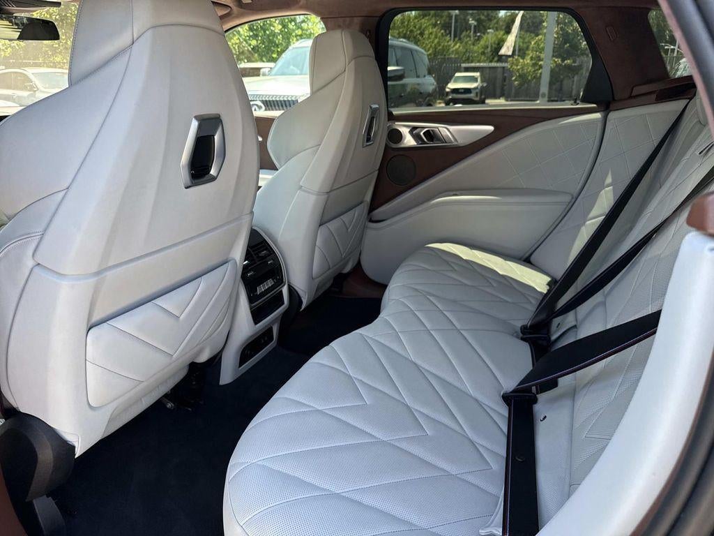 2023 BMW XM Base