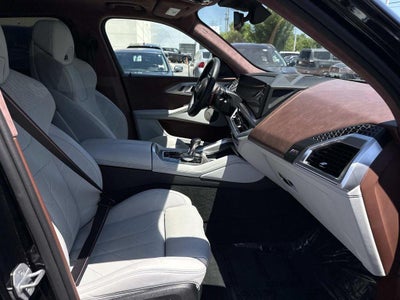 2023 BMW XM Base