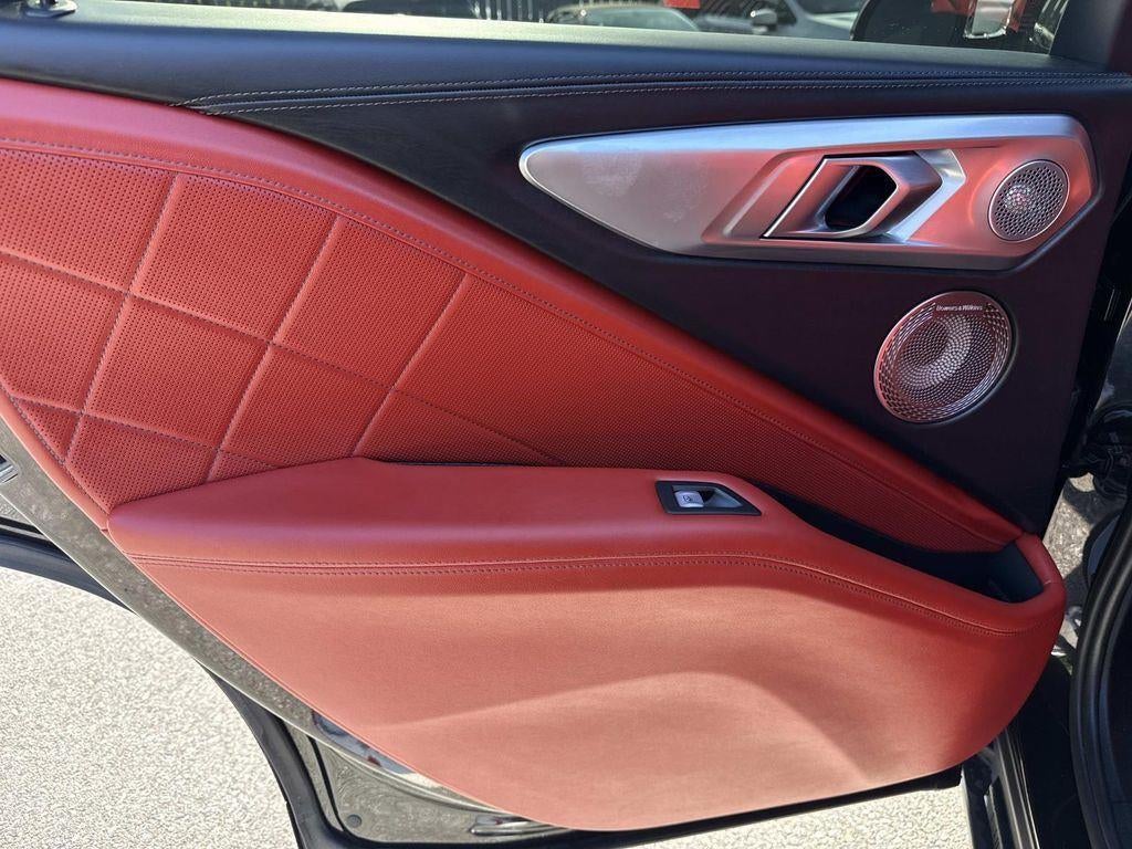 2023 BMW XM Base