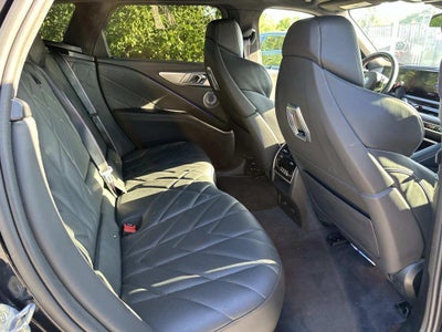 2025 BMW XM Base