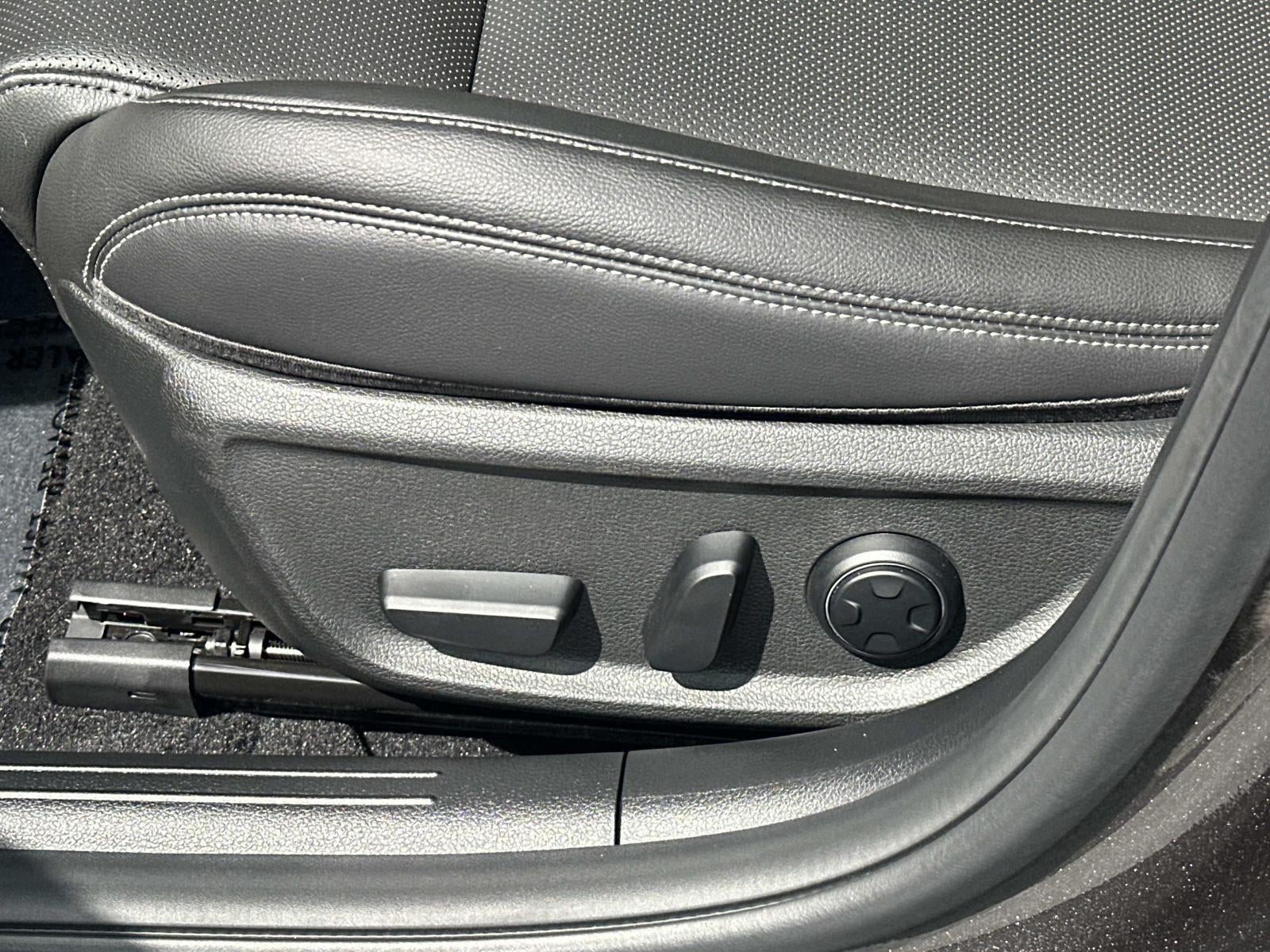 2026 Genesis G70 2.5T